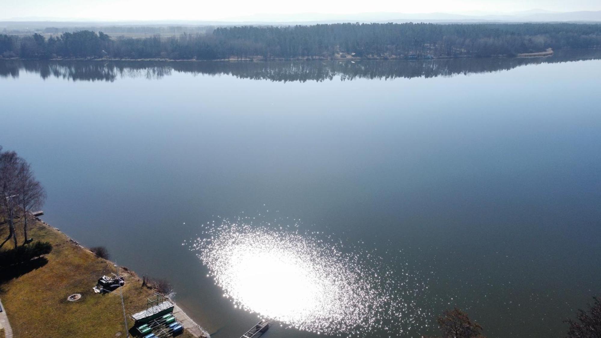 Hotel Yacht Club Bezdrev Hluboká nad Vltavou Exteriér fotografie