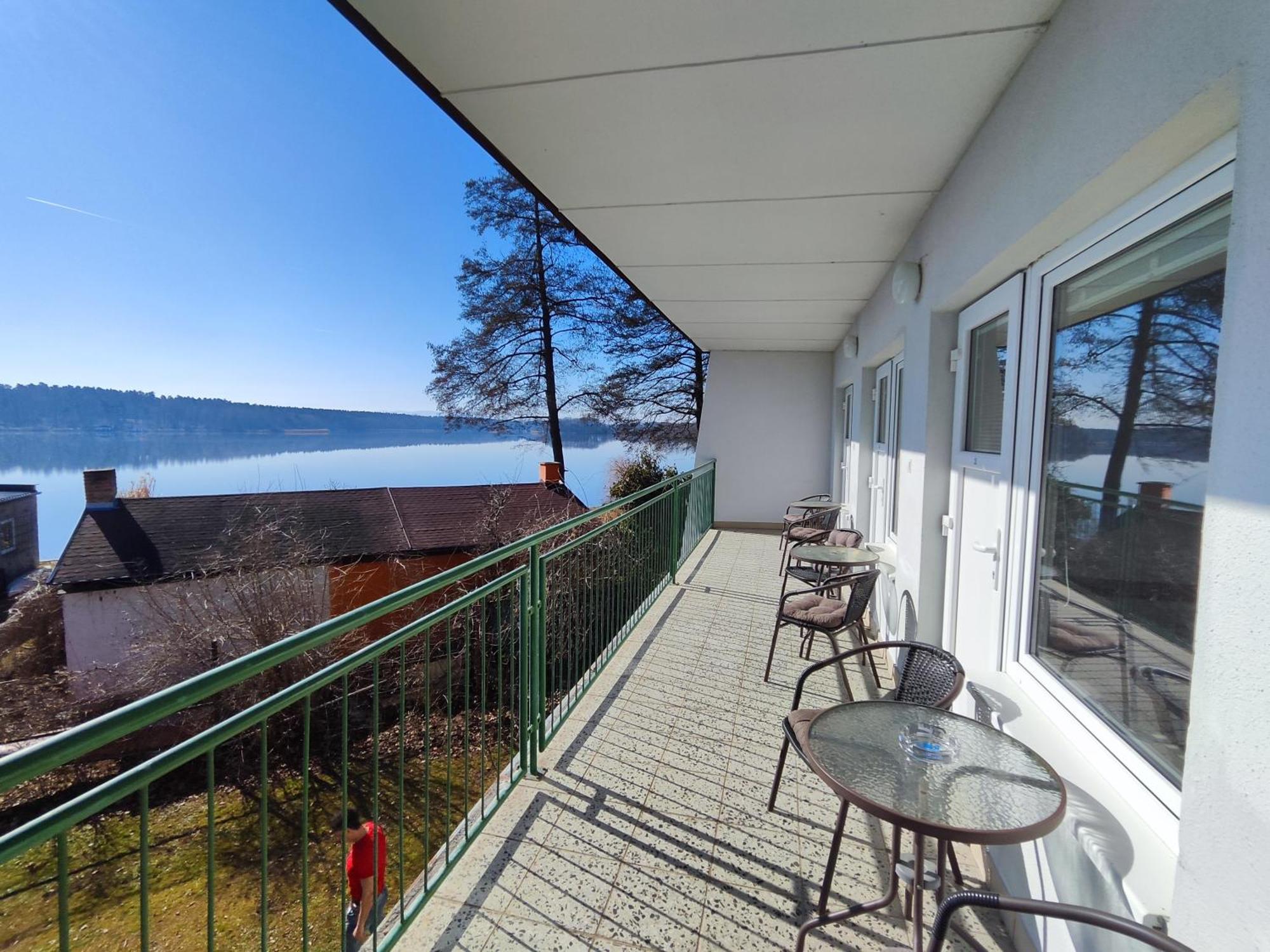 Hotel Yacht Club Bezdrev Hluboká nad Vltavou Exteriér fotografie